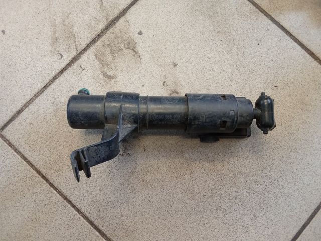 bontott VW GOLF PLUS Jobb Fényszórómosó Fúvóka