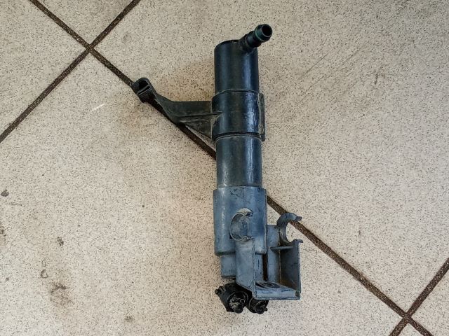 bontott VW GOLF PLUS Jobb Fényszórómosó Fúvóka