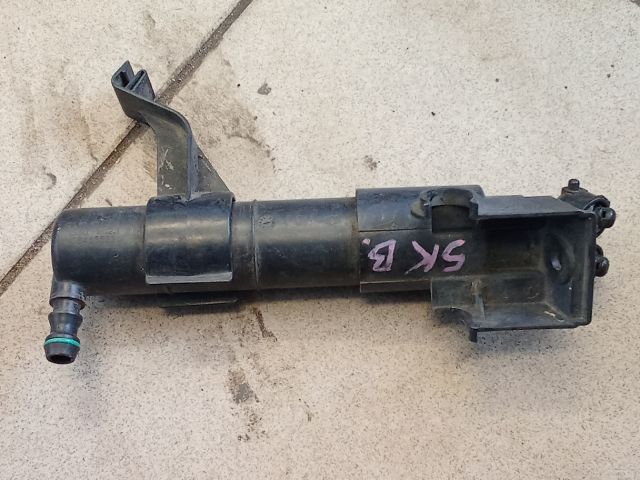 bontott VW GOLF PLUS Jobb Fényszórómosó Fúvóka