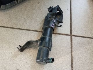 bontott VW GOLF PLUS Jobb Fényszórómosó Fúvóka