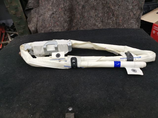 bontott VW GOLF PLUS Jobb Függönylégzsák és Oldallégzsák