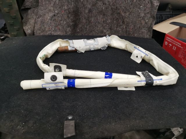 bontott VW GOLF PLUS Jobb Függönylégzsák és Oldallégzsák