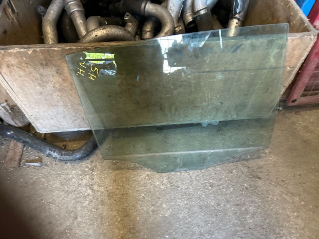 bontott VW GOLF PLUS Jobb hátsó Ablak