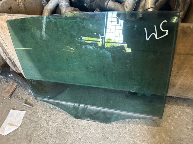 bontott VW GOLF PLUS Jobb hátsó Ablak