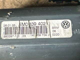 bontott VW GOLF PLUS Jobb hátsó Ablakemelő Motor