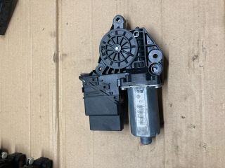 bontott VW GOLF PLUS Jobb hátsó Ablakemelő Motor
