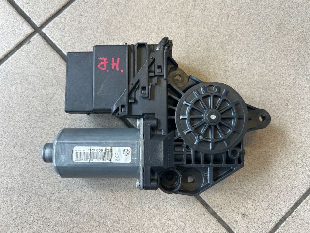 bontott VW GOLF PLUS Jobb hátsó Ablakemelő Motor