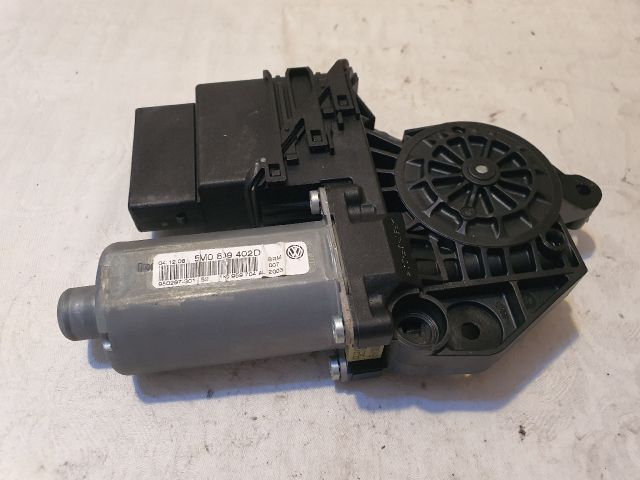 bontott VW GOLF PLUS Jobb hátsó Ablakemelő Motor