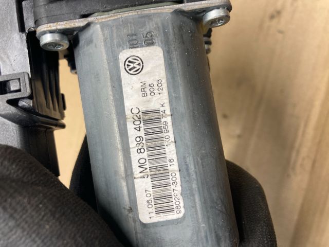 bontott VW GOLF PLUS Jobb hátsó Ablakemelő Motor