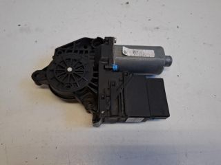 bontott VW GOLF PLUS Jobb hátsó Ablakemelő Motor
