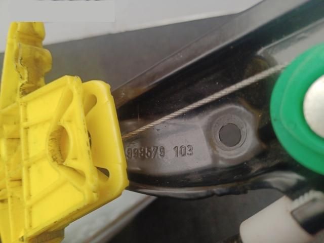 bontott VW GOLF PLUS Jobb hátsó Ablakemelő Szerkezet (Elektromos)