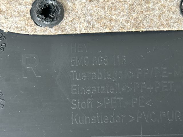 bontott VW GOLF PLUS Jobb hátsó Ajtó Kárpit