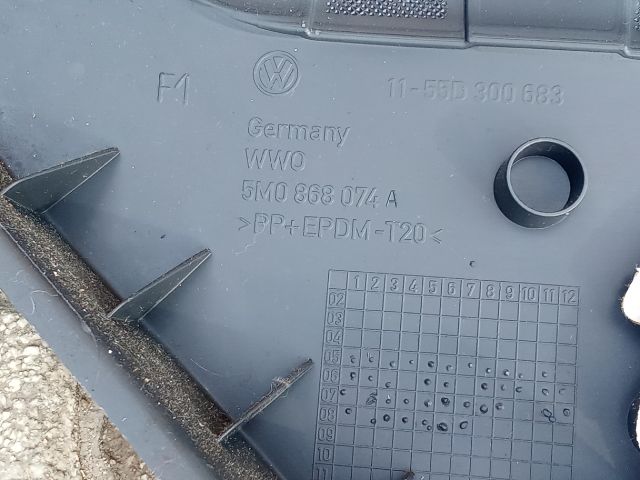 bontott VW GOLF PLUS Jobb hátsó Ajtó Kárpit