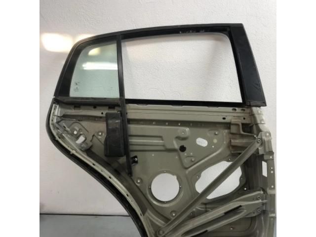 bontott VW GOLF PLUS Jobb hátsó Ajtó (Üres lemez)