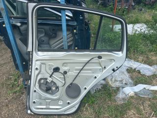 bontott VW GOLF PLUS Jobb hátsó Ajtó (Üres lemez)