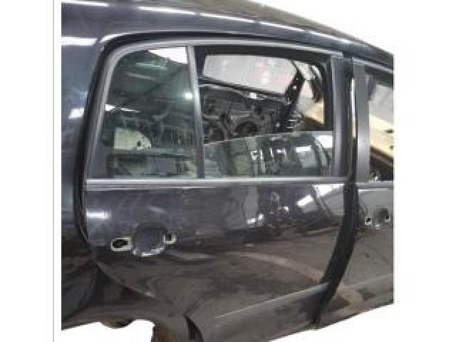 bontott VW GOLF PLUS Jobb hátsó Ajtó (Üres lemez)