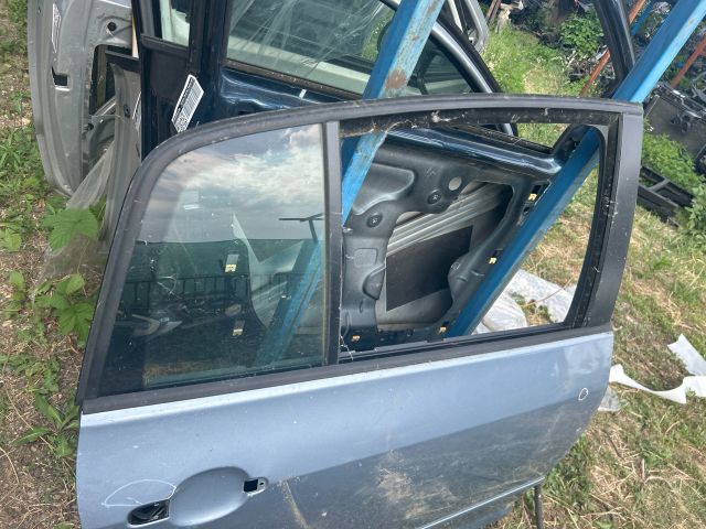 bontott VW GOLF PLUS Jobb hátsó Ajtó (Üres lemez)