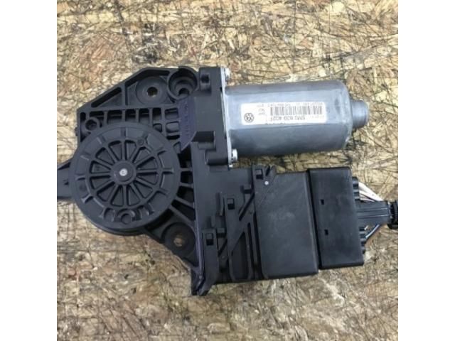 bontott VW GOLF PLUS Jobb hátsó Ajtó Vezérlőegység