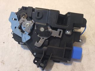 bontott VW GOLF PLUS Jobb hátsó Ajtózár