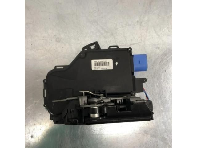 bontott VW GOLF PLUS Jobb hátsó Ajtózár