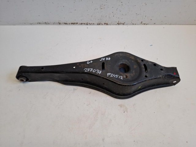bontott VW GOLF PLUS Jobb hátsó Alsó Hátsó Lengőkar