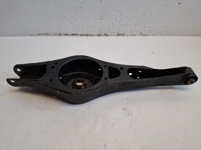 bontott VW GOLF PLUS Jobb hátsó Alsó Hátsó Lengőkar