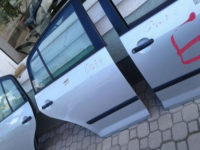 bontott VW GOLF PLUS Jobb hátsó Fixüveg (Ajtóban)