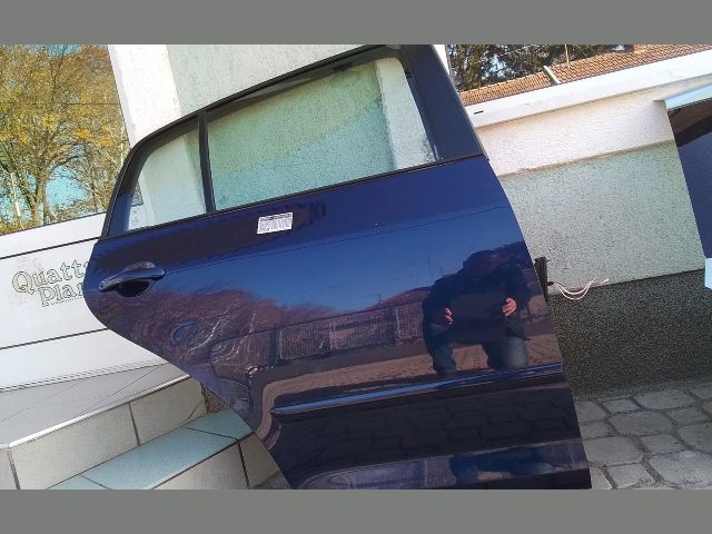 bontott VW GOLF PLUS Jobb hátsó Fixüveg (Ajtóban)