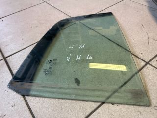 bontott VW GOLF PLUS Jobb hátsó Fixüveg (Ajtóban)