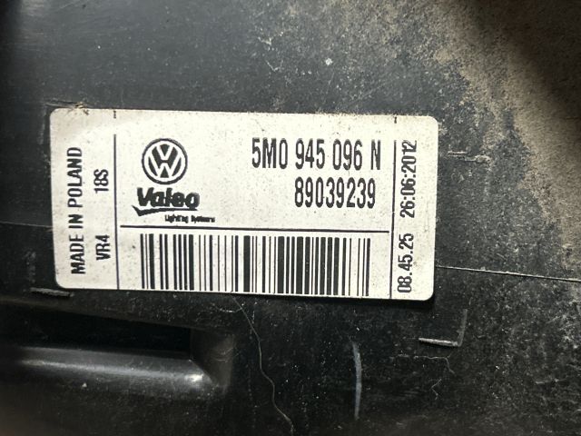bontott VW GOLF PLUS Jobb Hátsó Lámpa