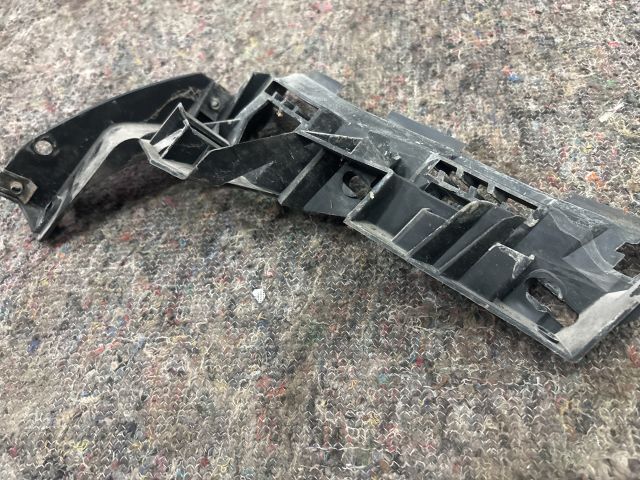 bontott VW GOLF PLUS Jobb hátsó Oldal Lökhárító Tartó (Műanyag)