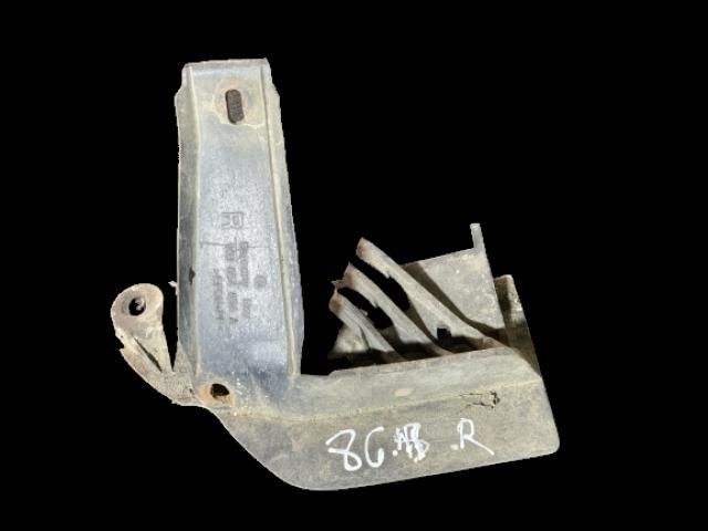 bontott VW GOLF PLUS Jobb hátsó Sárvédő Gumi