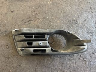 bontott VW GOLF PLUS Jobb Ködlámpa Rács