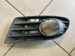 bontott VW GOLF PLUS Jobb Ködlámpa Rács