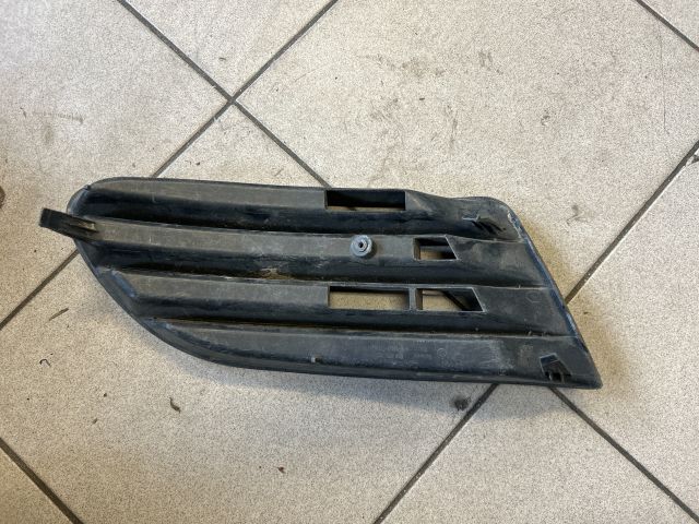 bontott VW GOLF PLUS Jobb Ködlámpa Rács