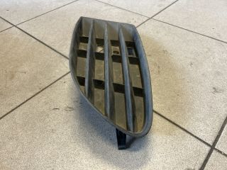 bontott VW GOLF PLUS Jobb Ködlámpa Rács