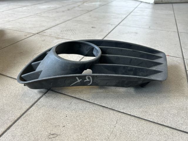 bontott VW GOLF PLUS Jobb Ködlámpa Rács