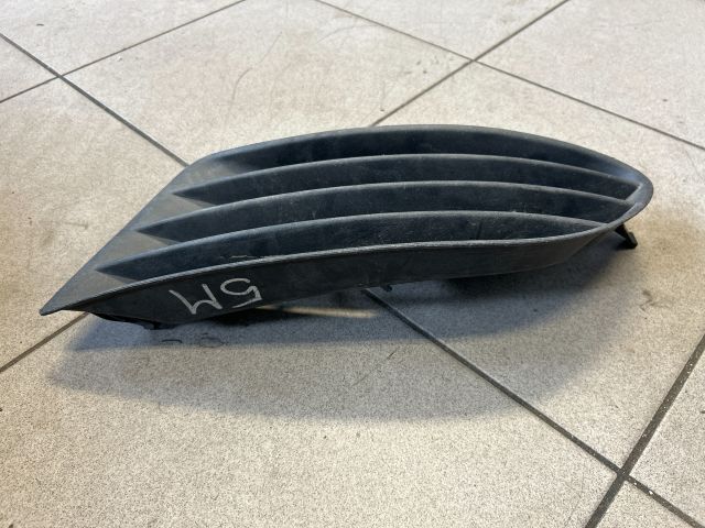 bontott VW GOLF PLUS Jobb Ködlámpa Rács