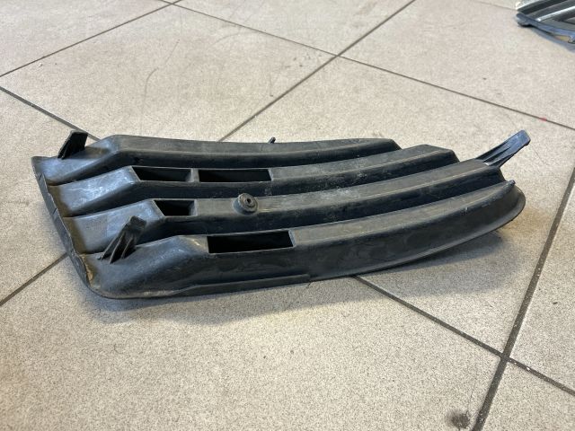 bontott VW GOLF PLUS Jobb Ködlámpa Rács