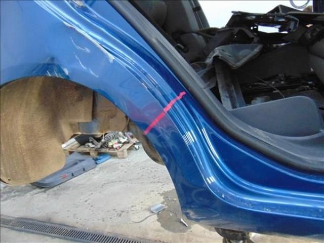 bontott VW GOLF PLUS Jobb Küszöb