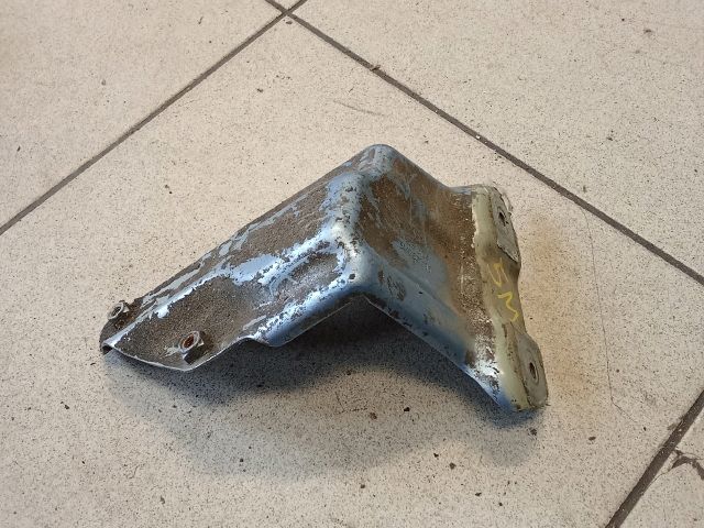 bontott VW GOLF PLUS Jobb Sárvédő Oldaltartó