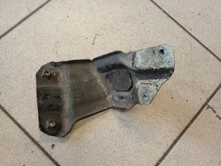 bontott VW GOLF PLUS Jobb Sárvédő Oldaltartó