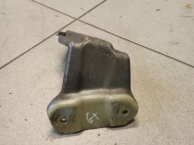 bontott VW GOLF PLUS Jobb Sárvédő Oldaltartó