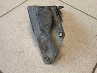 bontott VW GOLF PLUS Jobb Sárvédő Oldaltartó