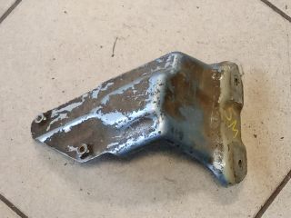 bontott VW GOLF PLUS Jobb Sárvédő Oldaltartó