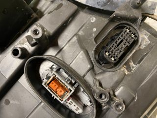 bontott VW GOLF PLUS Jobb Xenon Fényszóró