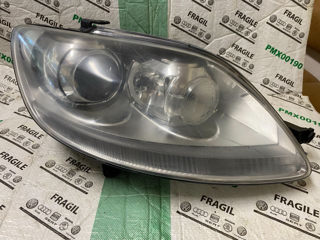bontott VW GOLF PLUS Jobb Xenon Fényszóró