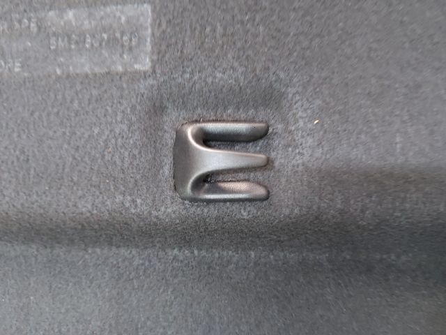 bontott VW GOLF PLUS Kalaptartó