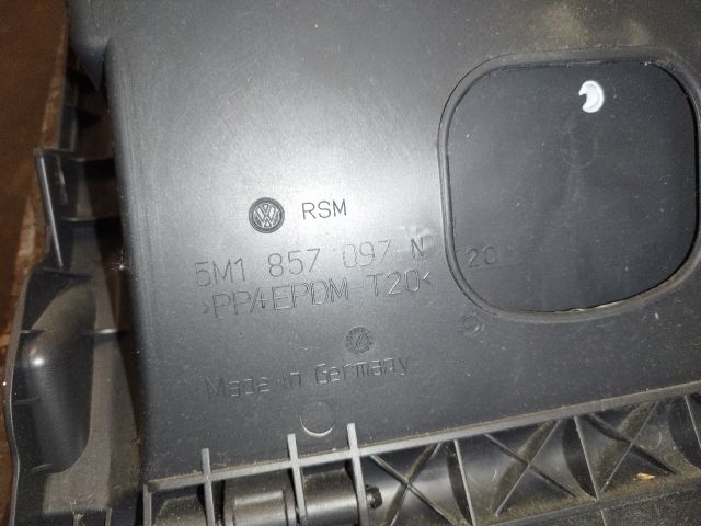 bontott VW GOLF PLUS Kesztyűtartó