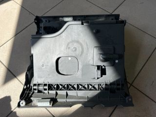 bontott VW GOLF PLUS Kesztyűtartó